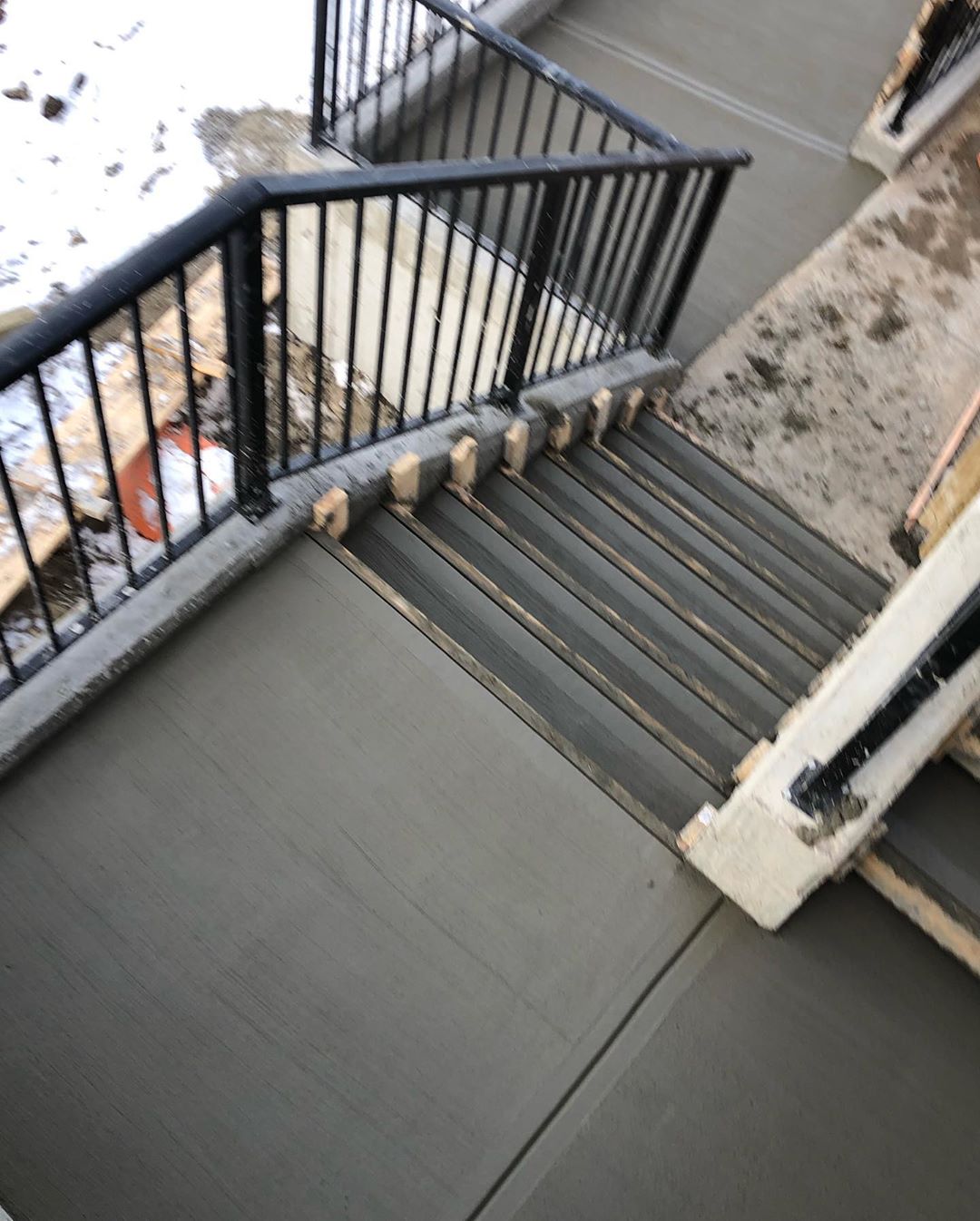 Contemporary concrete staircase