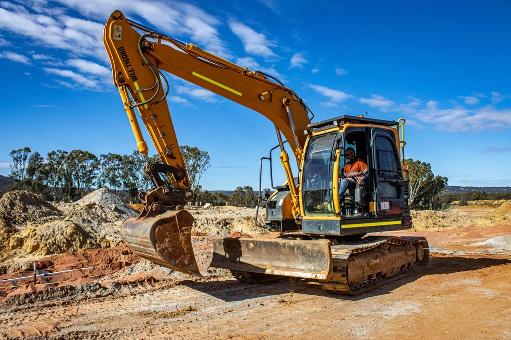 Powered Mobile Equipment Operator Training Requirements in Alberta: What Part 19 Asks For on a Concrete Site